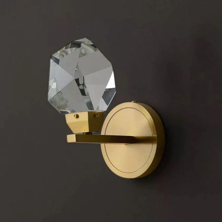 Isaro Faceted Crystal Prisms Short Wall Sconce